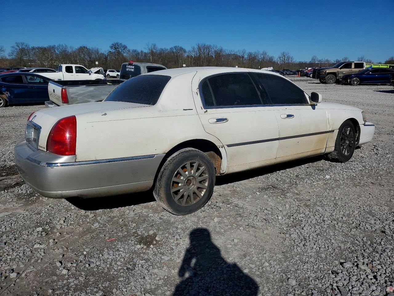 2007 Lincoln Town Car Signature - Фото 3