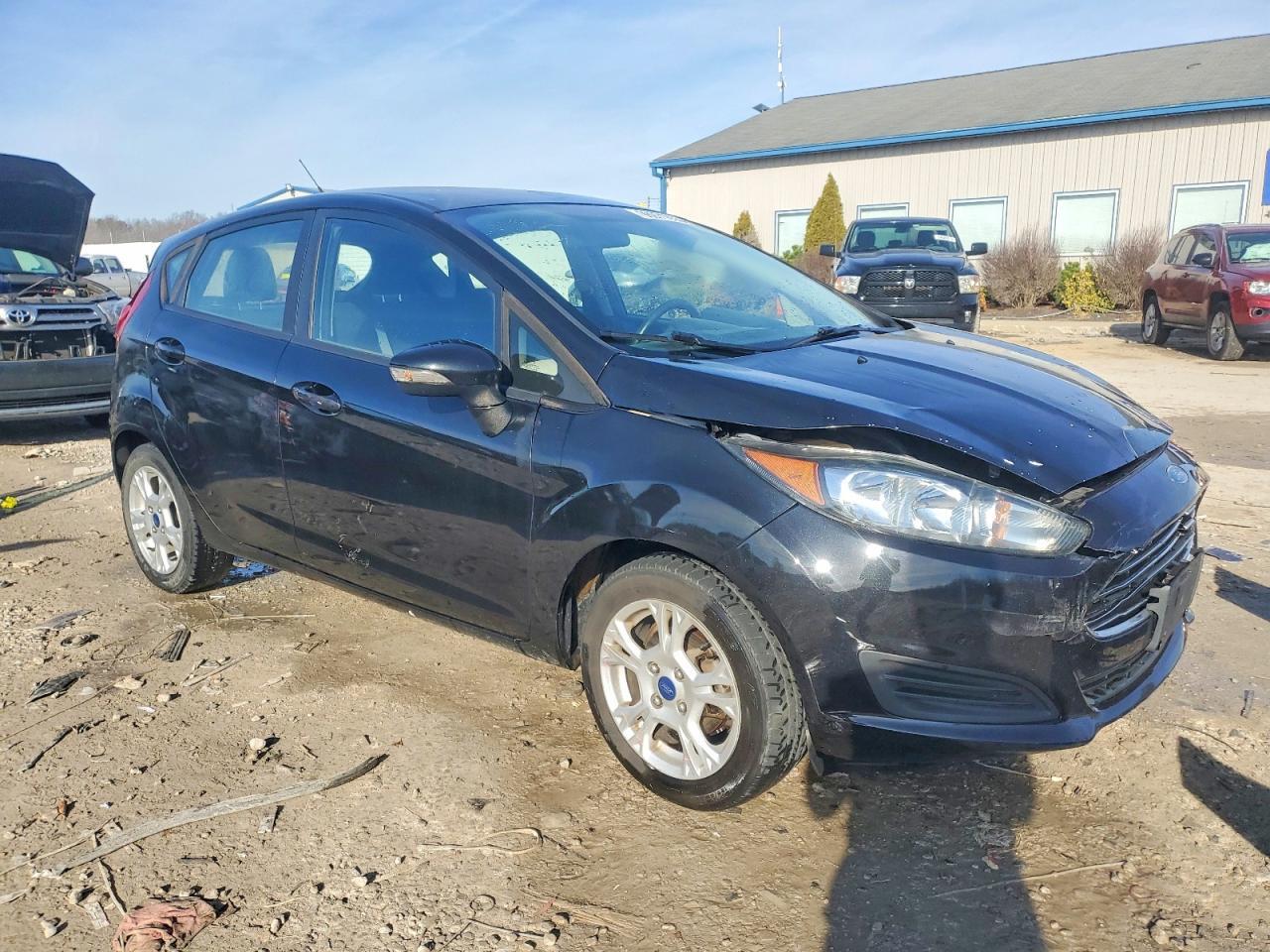 2015 Ford Fiesta Se - Image 4