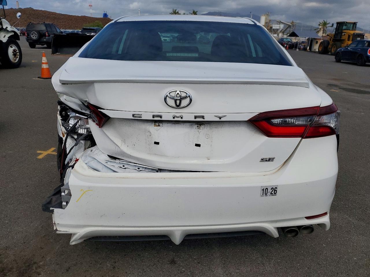 2022 Toyota Camry Se - Image 6