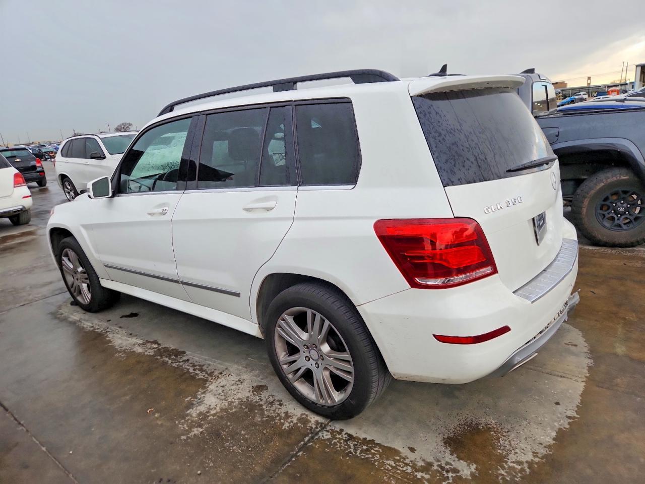 2014 Mercedes-Benz Glk 350 - Image 2