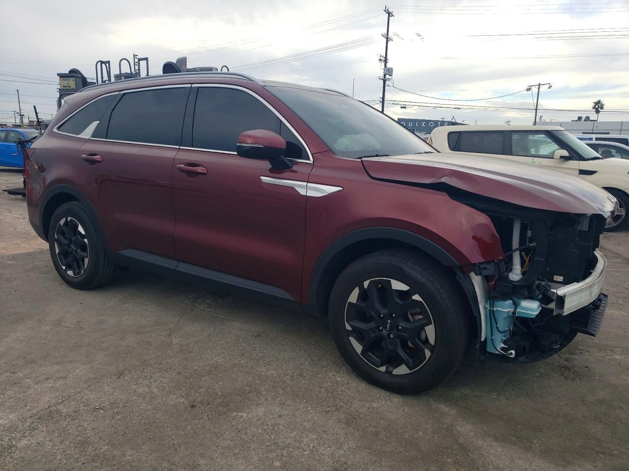 2024 Kia Sorento S - Image 4
