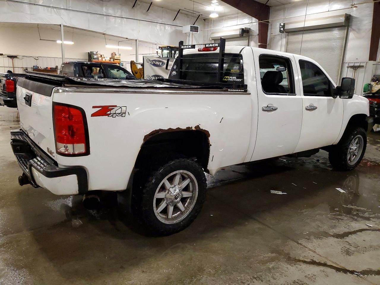 2011 GMC Sierra K2500 Denali - Фото 3