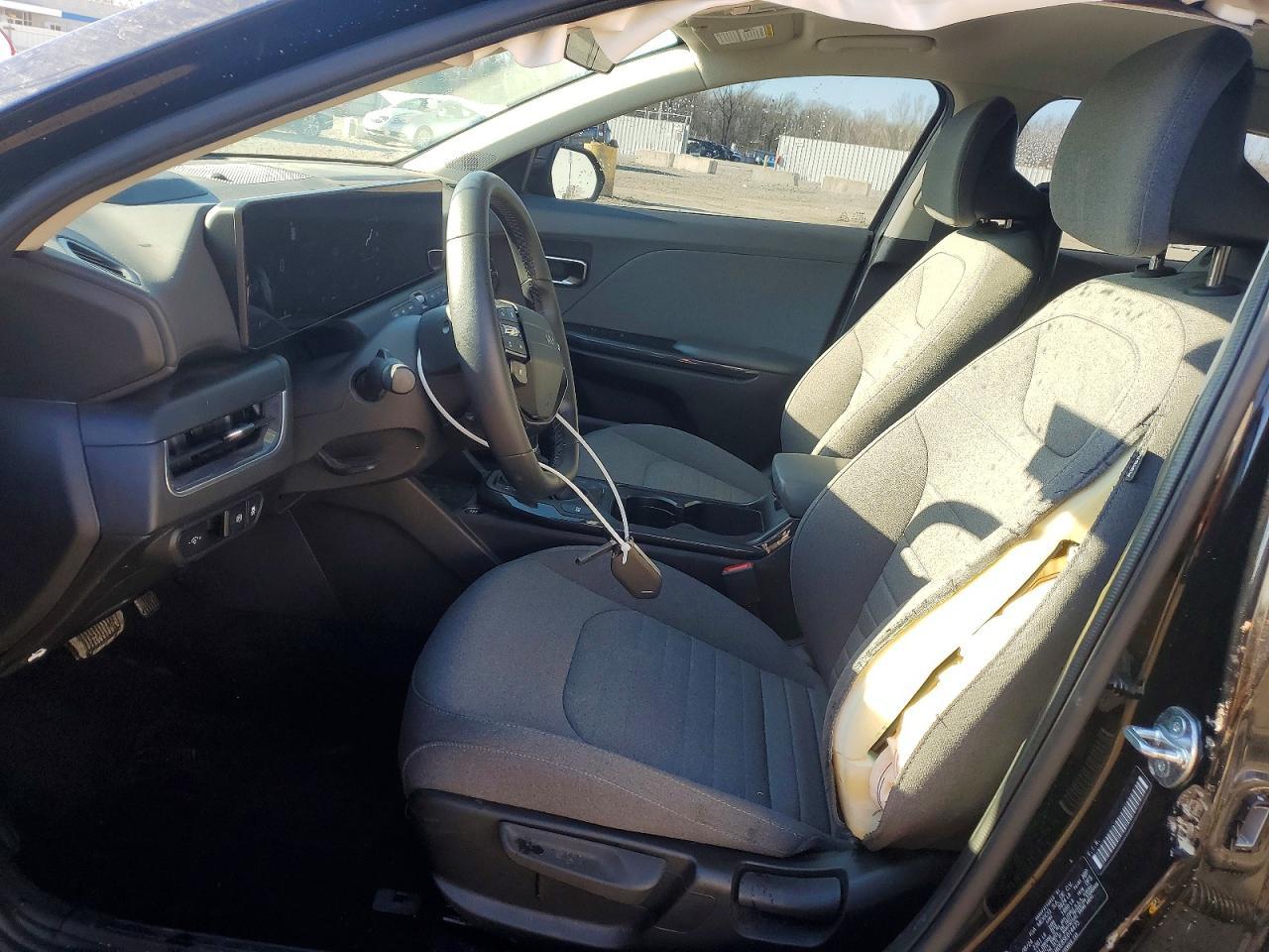 2025 Kia K4 Ex - Фото 7