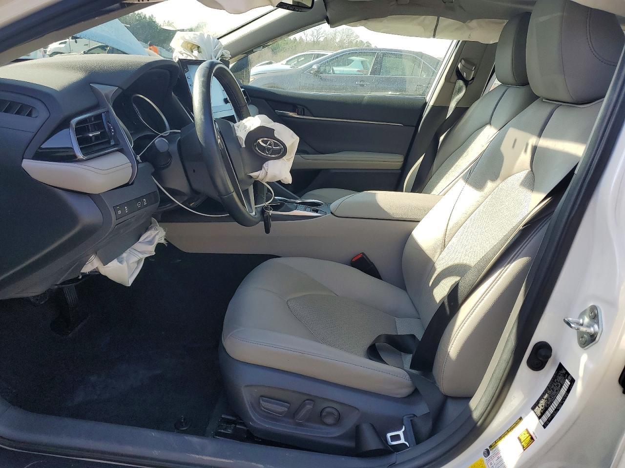 2021 Toyota Camry Xle - Image 7