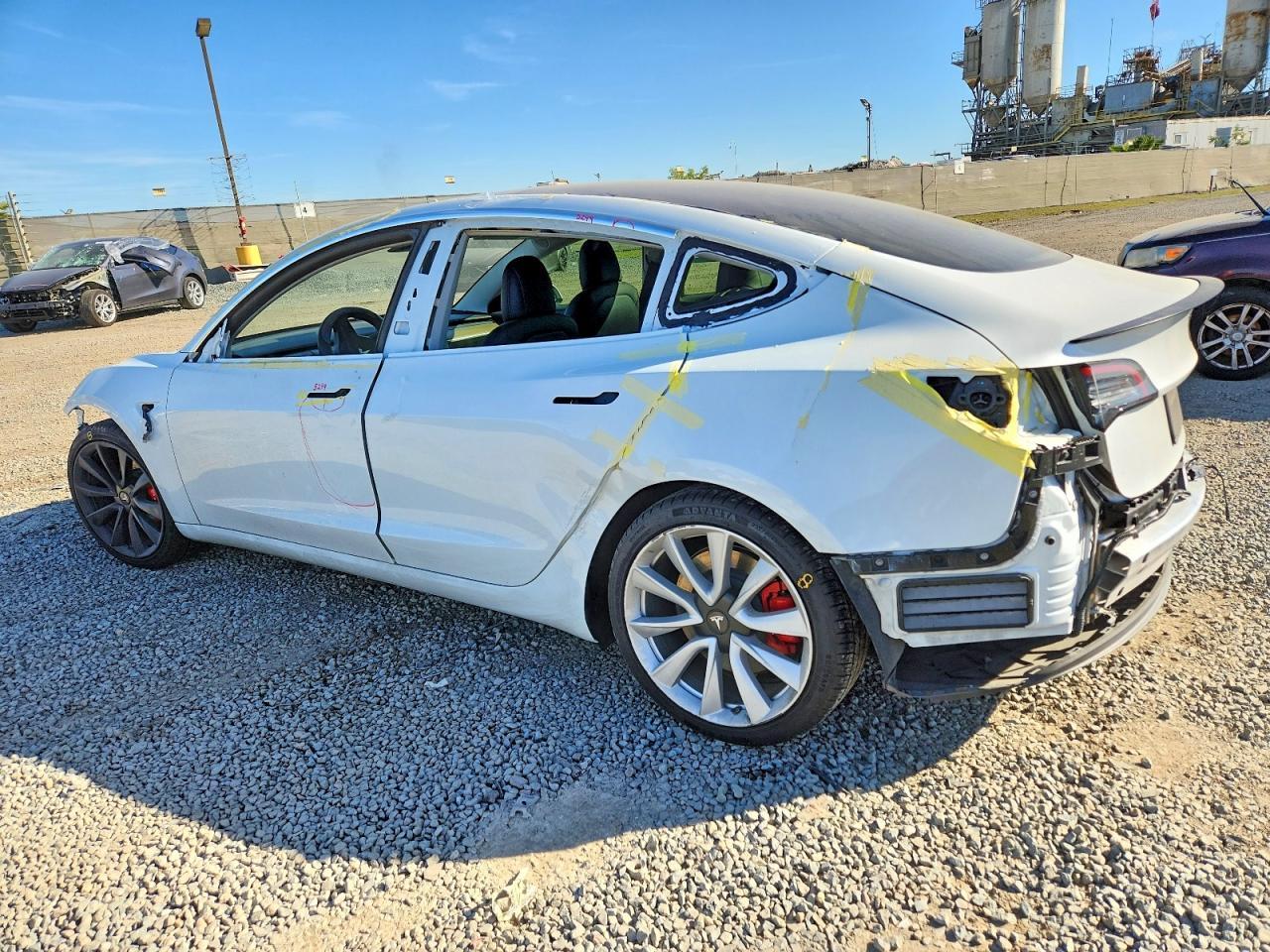 2020 Tesla Model 3 - Image 2