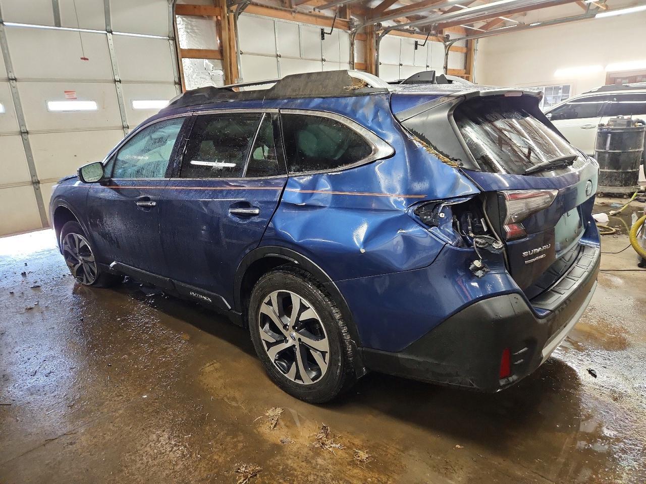 2020 Subaru Outback Touring - Image 2
