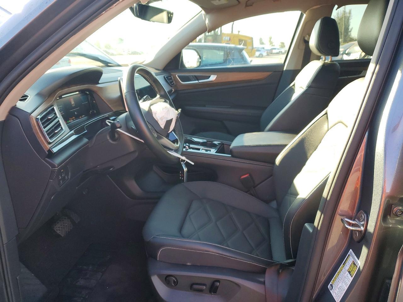 2024 Volkswagen Atlas Se - Image 7