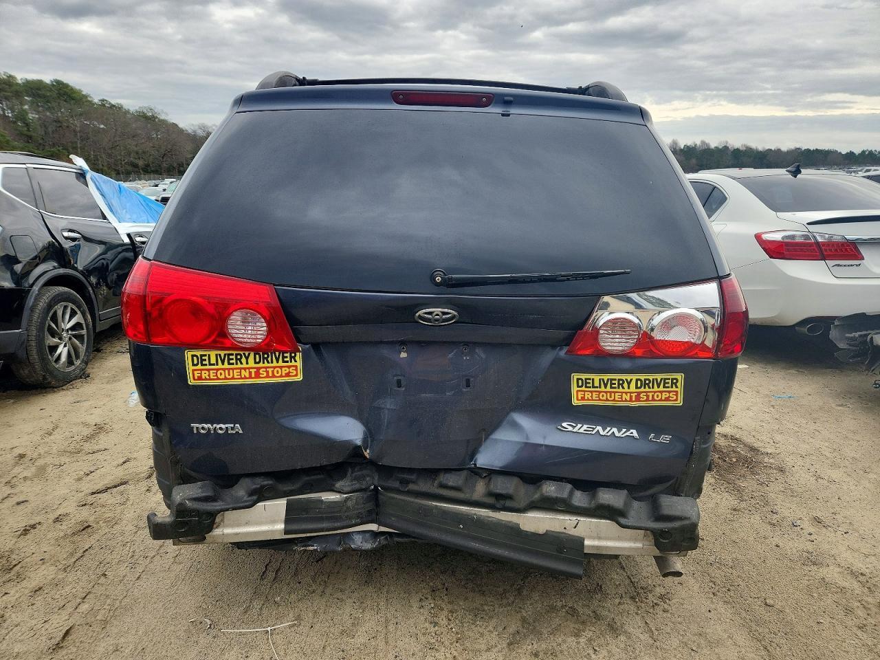 2009 Toyota Sienna Ce - Фото 6