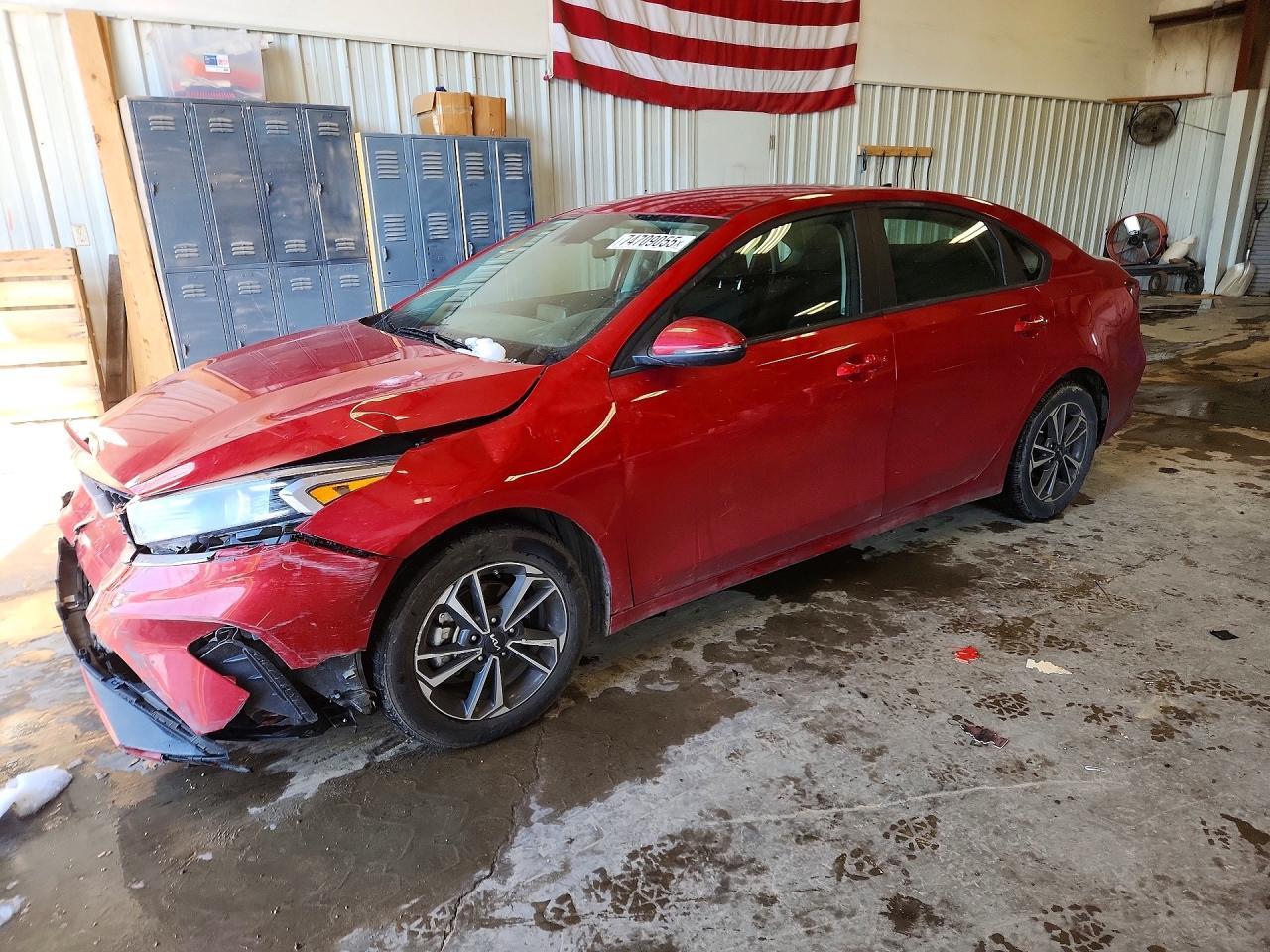 2024 Kia Forte Lxs