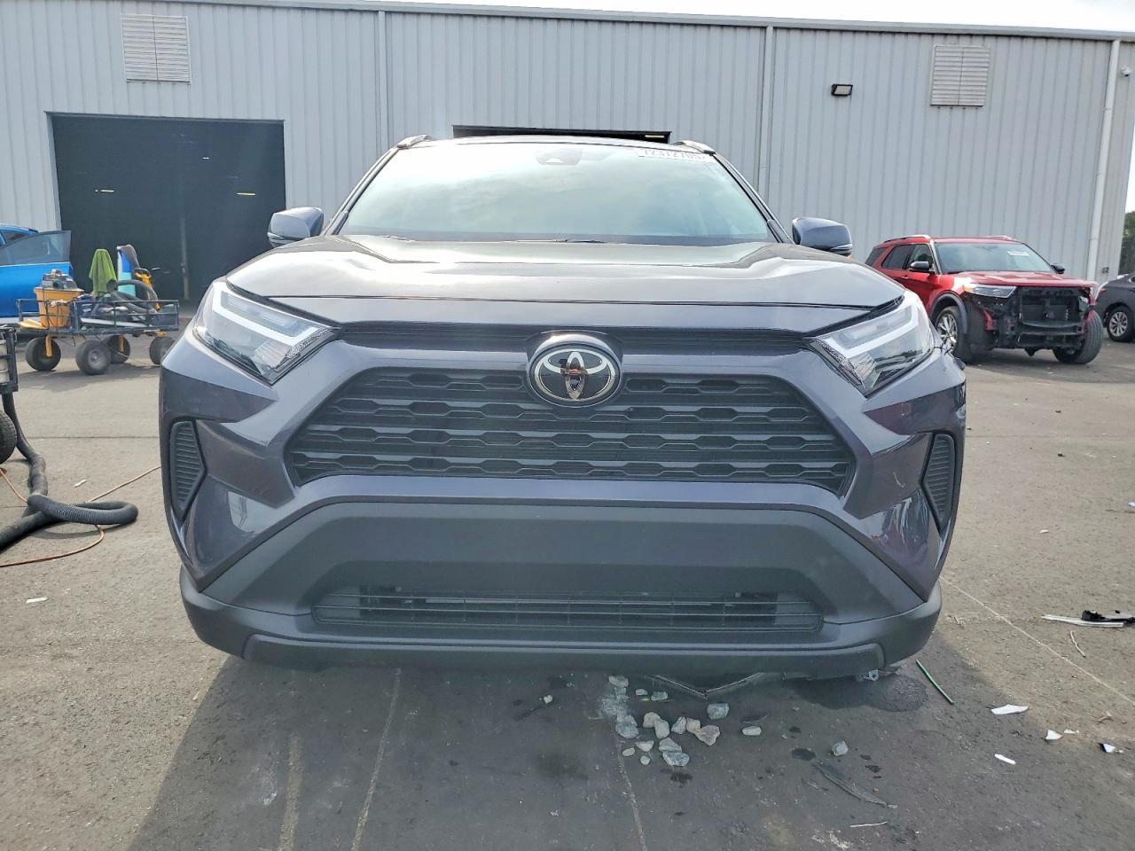 2022 Toyota Rav4 Xle - Image 5