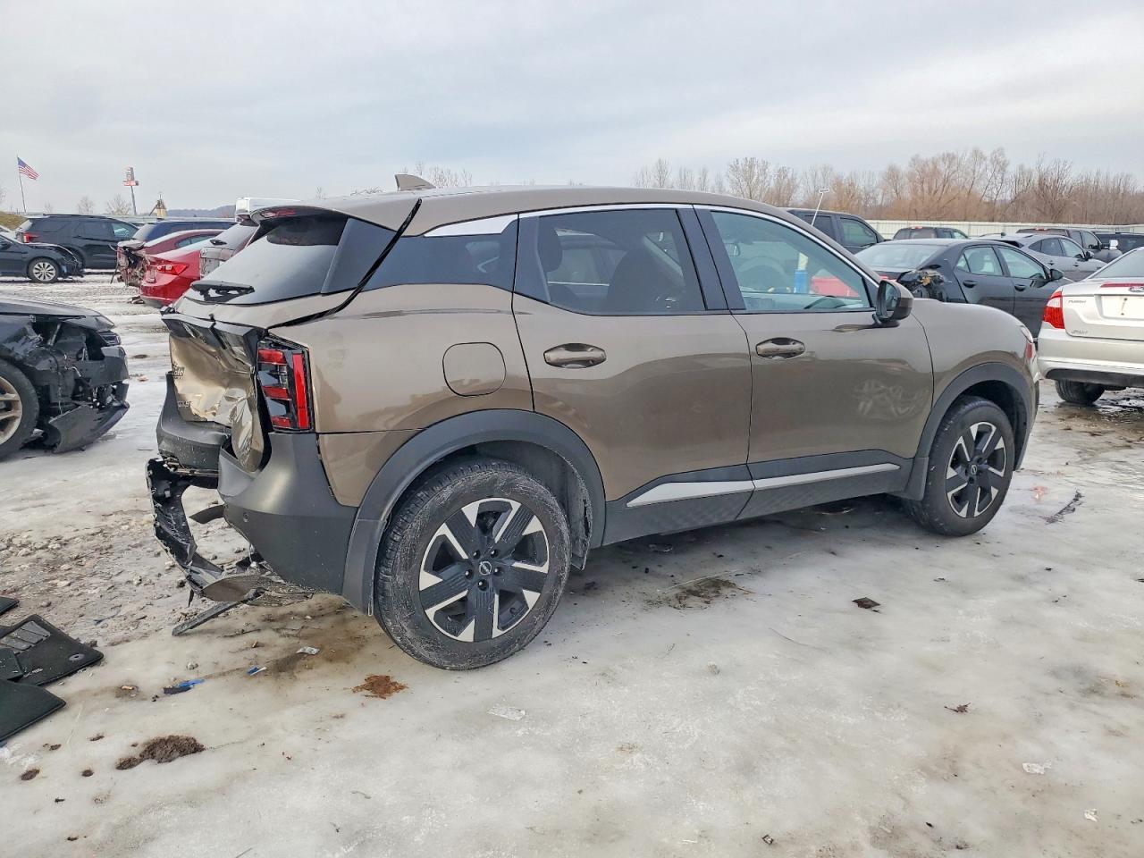 2025 Nissan Kicks Sv - Фото 3