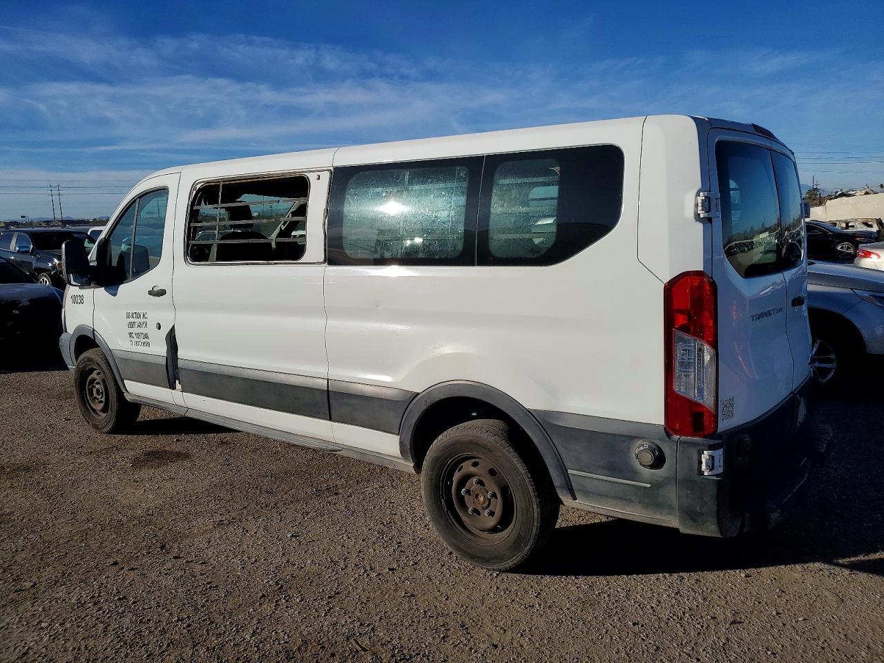 2019 Ford Transit Delivery Van - Фото 2
