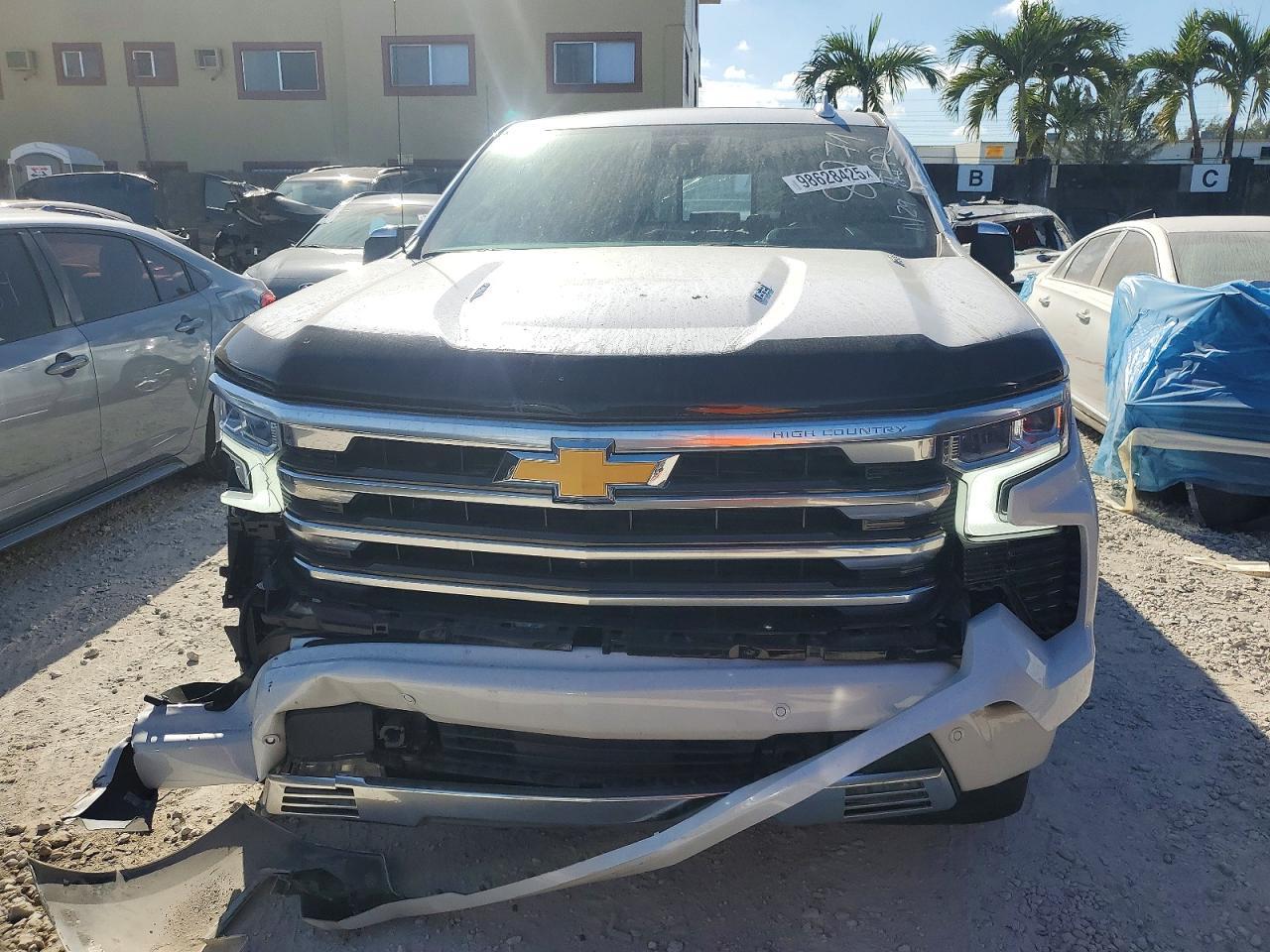 2023 Chevrolet Silverado K1500 High Country - Фото 5