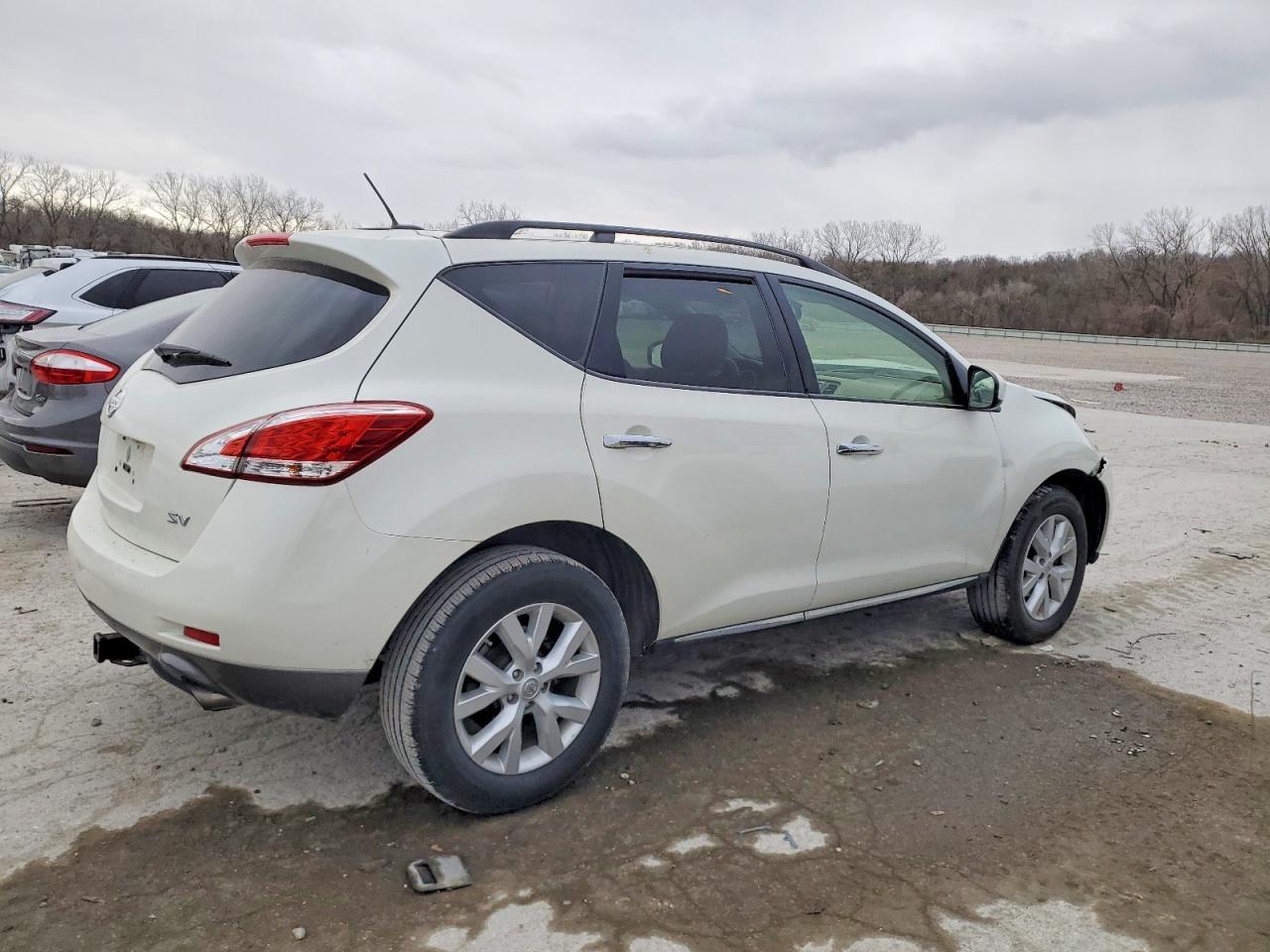 2013 Nissan Murano S - Фото 3