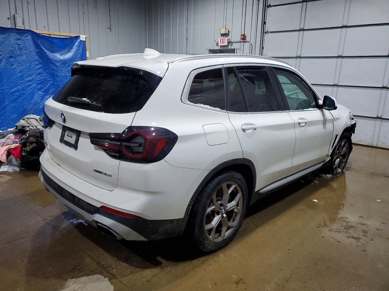 2022 BMW X3 - Фото 3