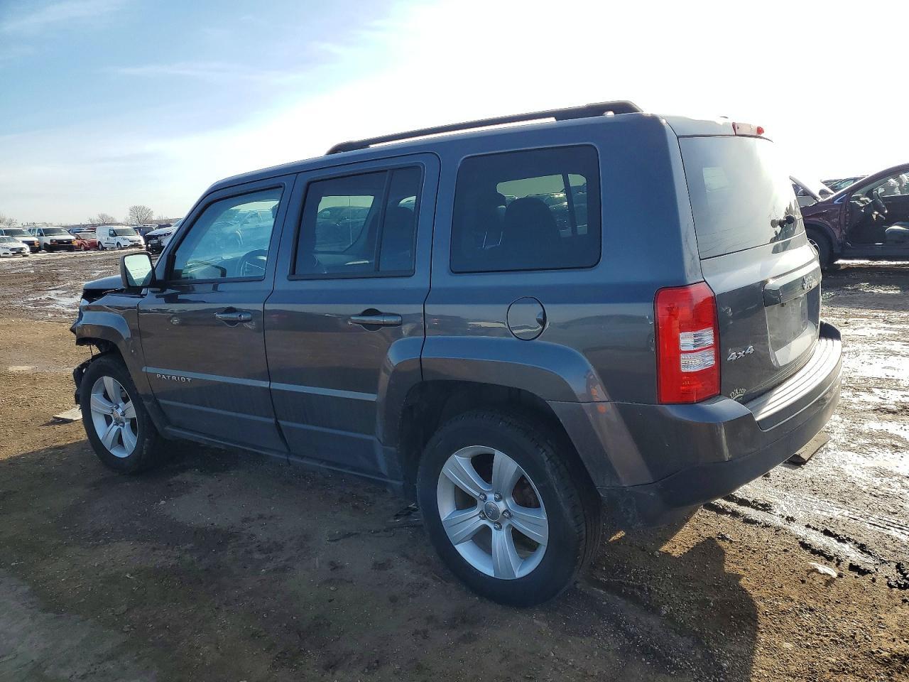 2017 Jeep Patriot Latitude - Фото 2