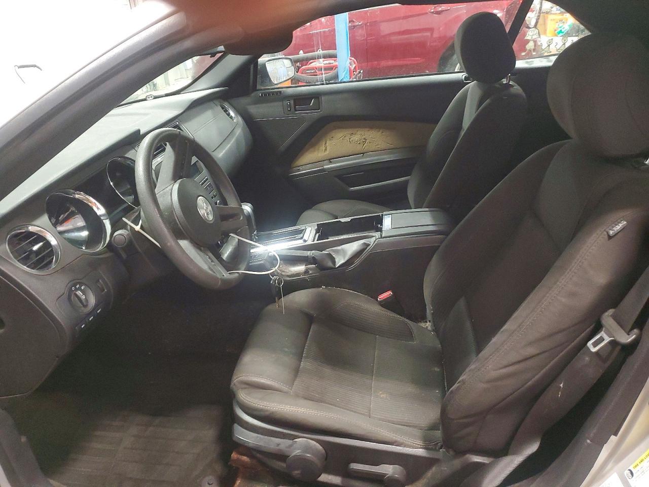 2012 Ford Mustang - Image 7