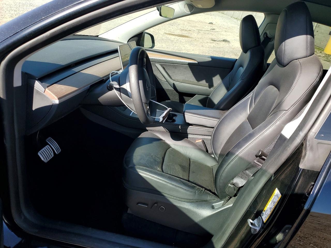 2023 Tesla Model Y - Image 7