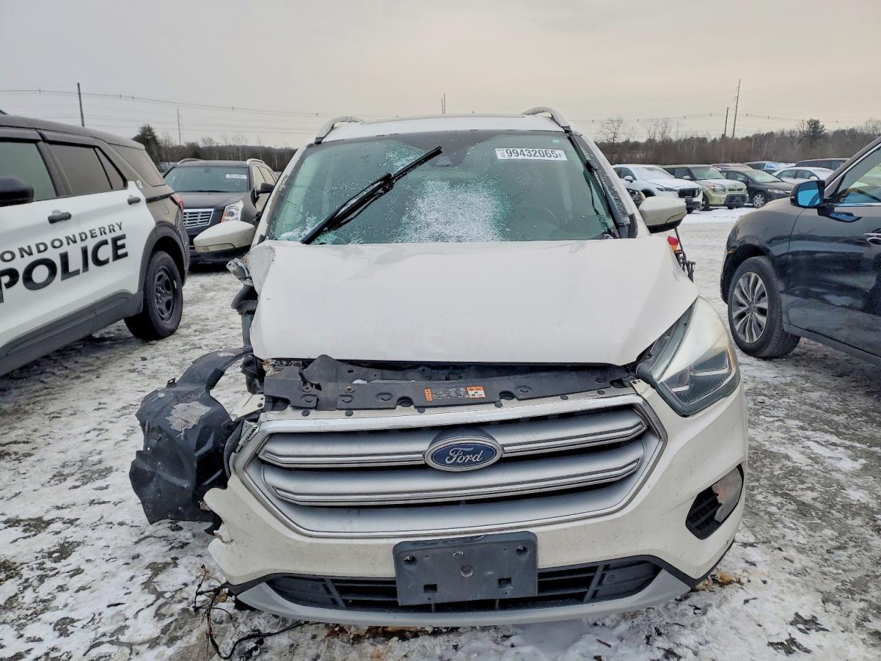2017 Ford Escape Titanium - Image 5