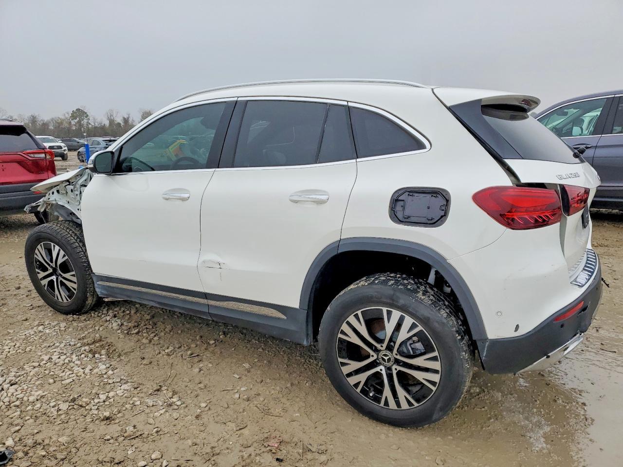 2025 Mercedes-Benz Gla 250 - Фото 2