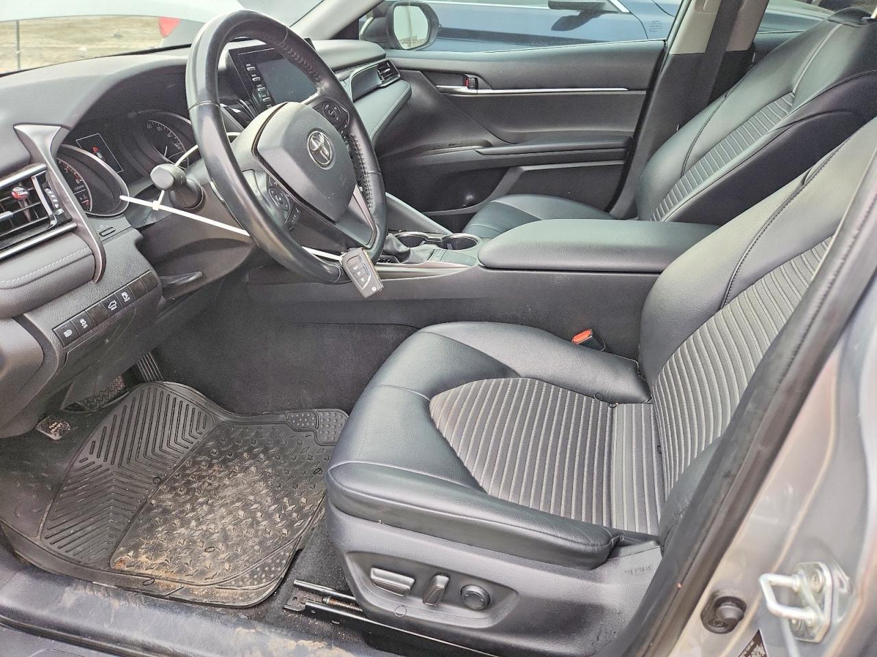 2022 Toyota Camry Se - Фото 7