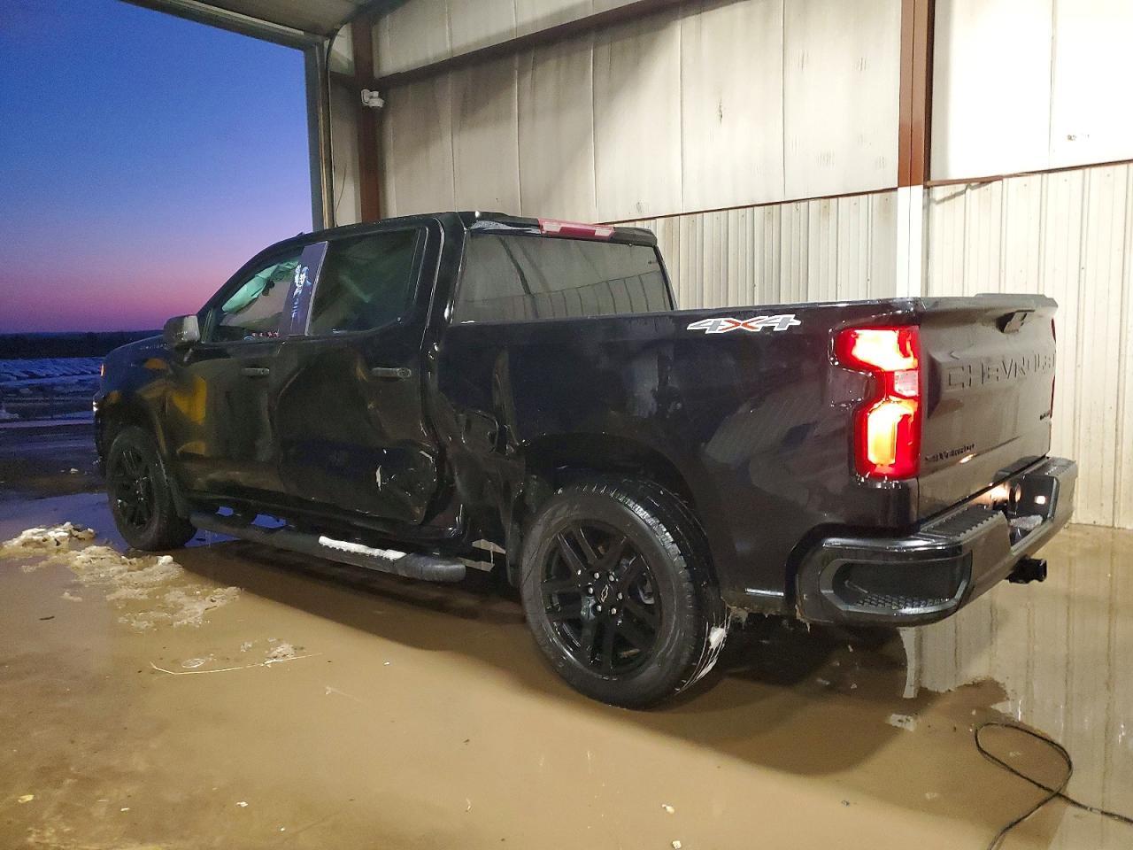 2022 Chevrolet Silverado Ltd K1500 Custom - Фото 2