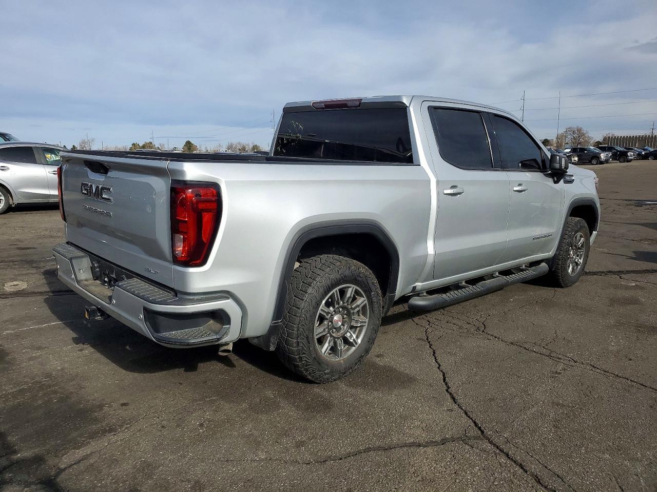 2021 GMC Sierra - Image 3