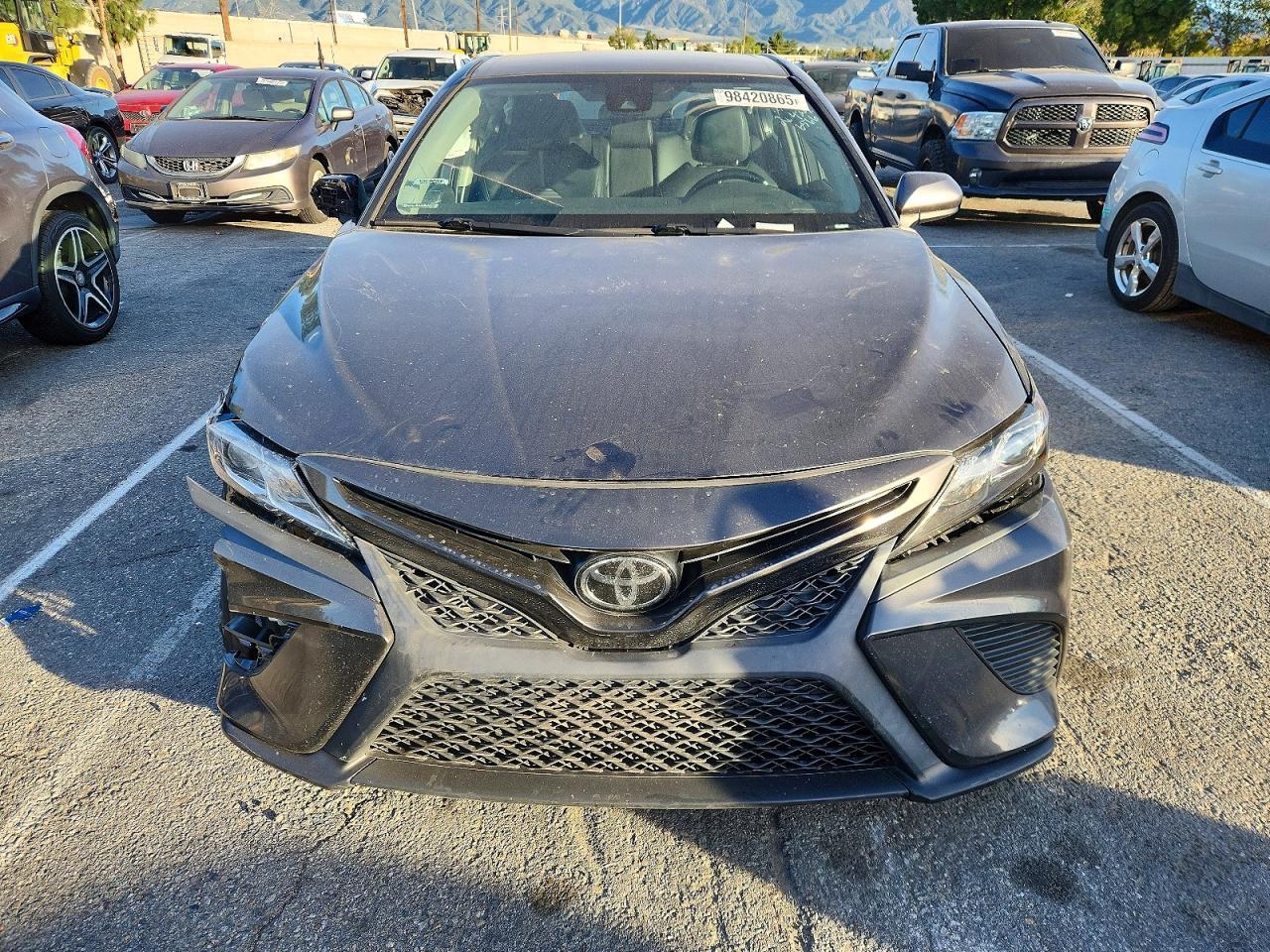 2019 Toyota Camry Se - Image 5