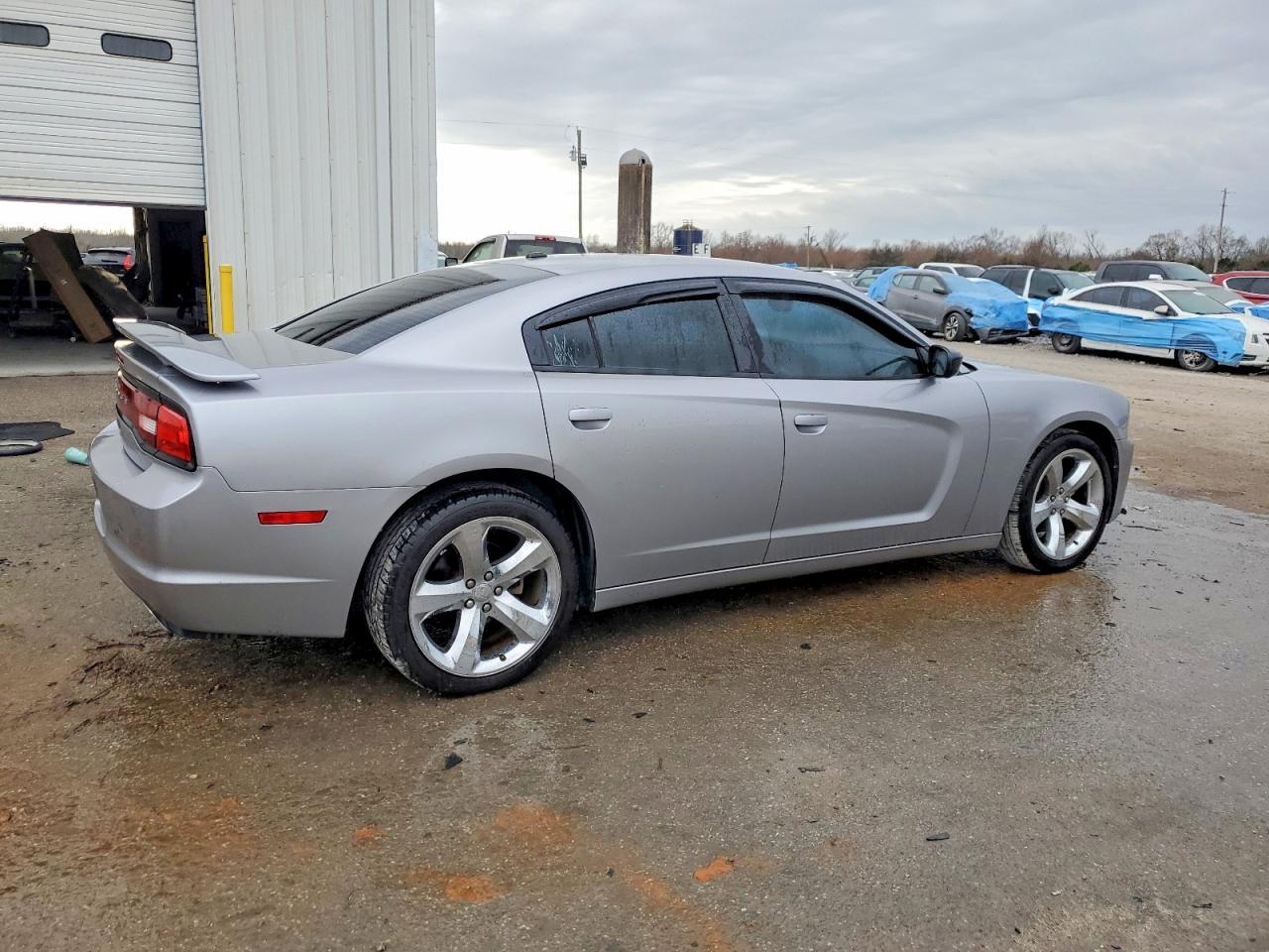 2011 Dodge Charger - Фото 3