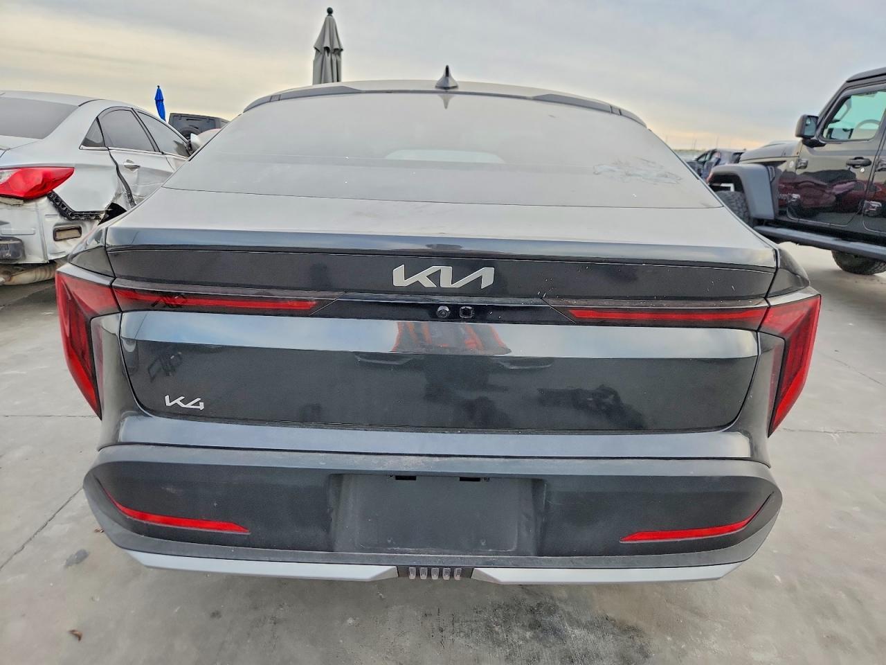 2025 Kia K4 Lx - Image 6