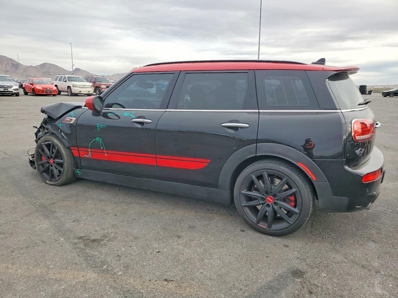 2020 Mini Cooper John Cooper Works Clubman - Фото 2