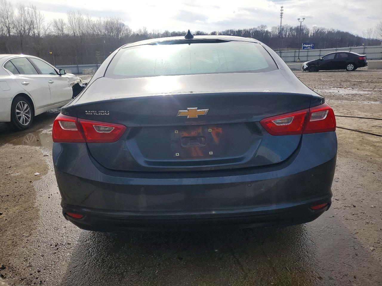 2020 Chevrolet Malibu Ls - Фото 6