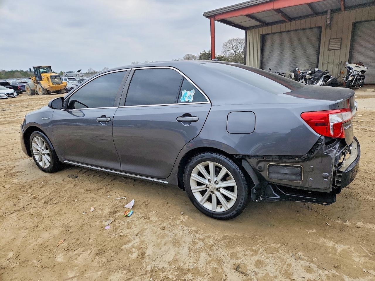 2012 Toyota Camry Hybrid Xle - Фото 2