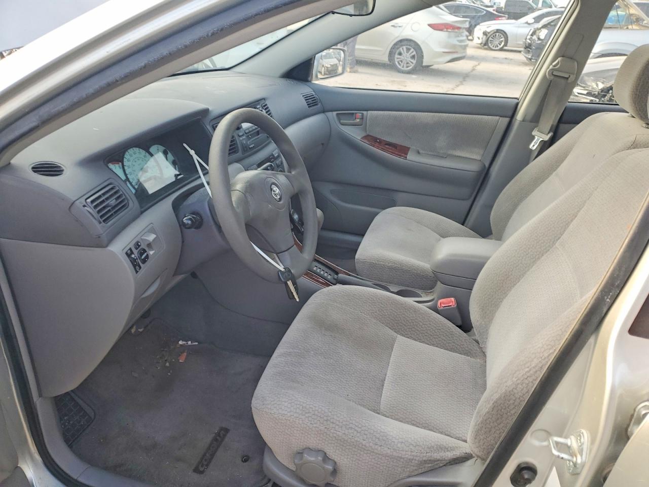 2004 Toyota Corolla Ce - Фото 7