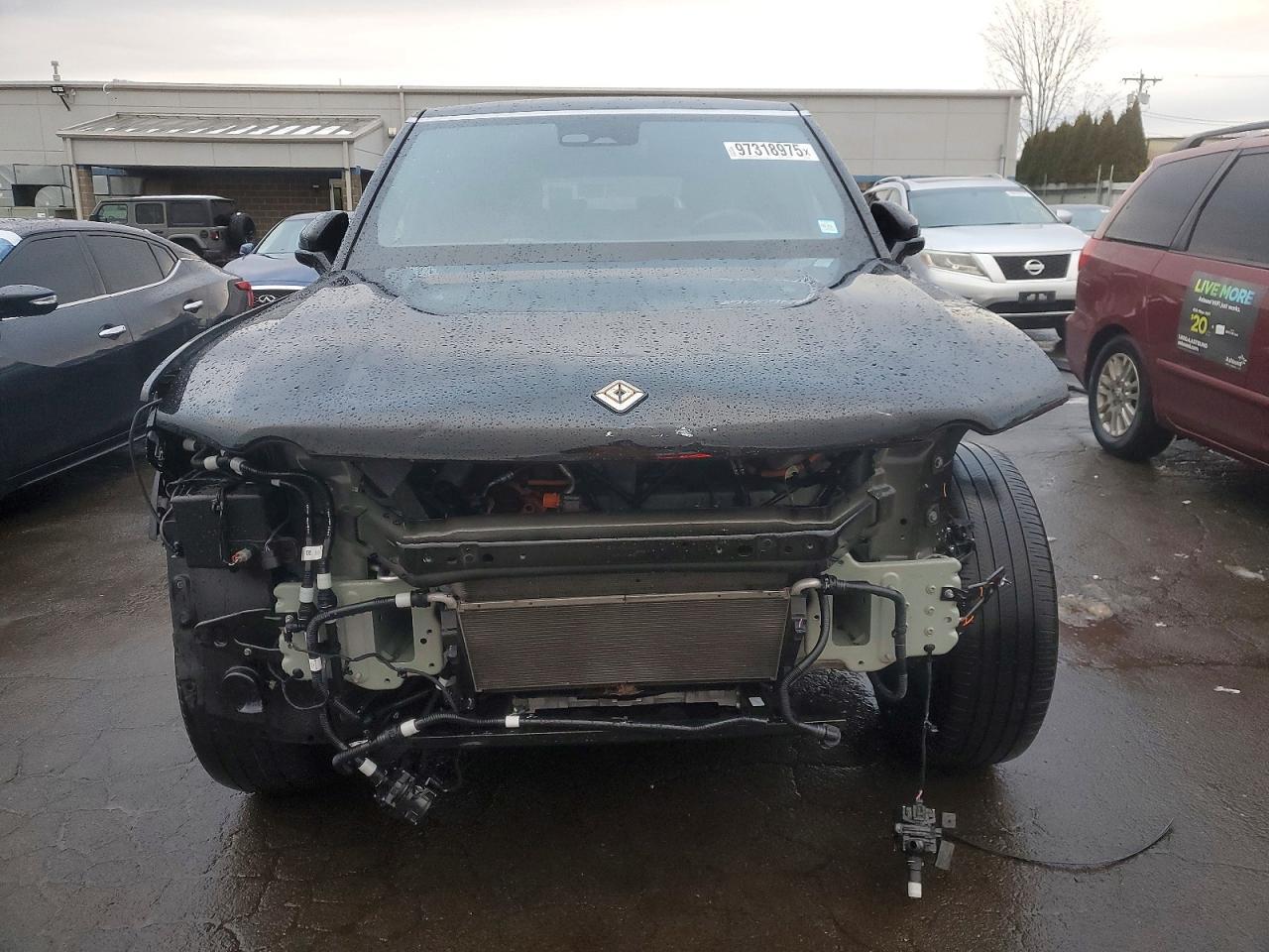 2025 Rivian R1S Adventure - Image 5