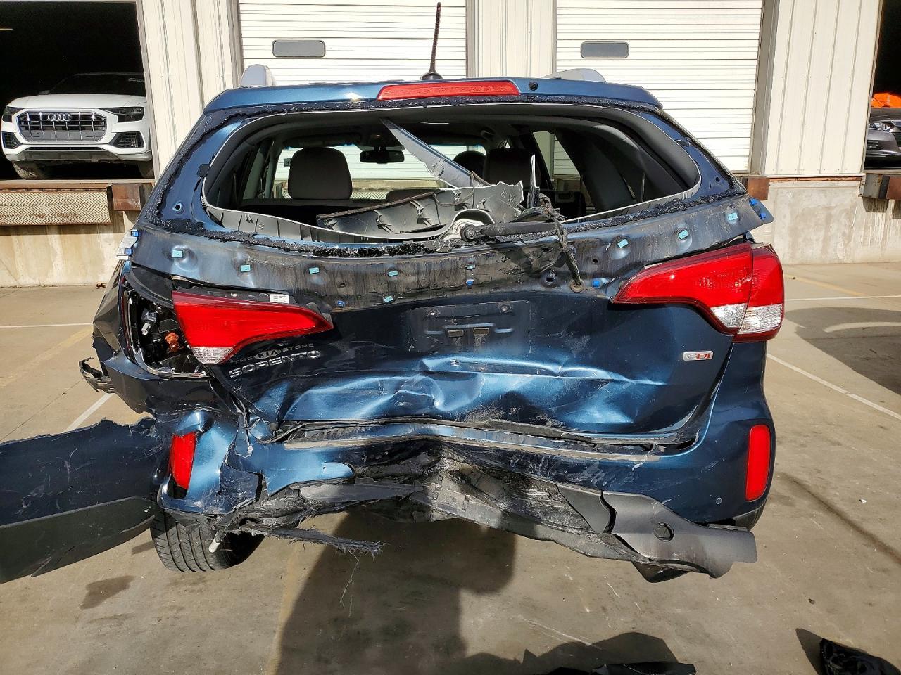 2015 Kia Sorento Lx - Image 6