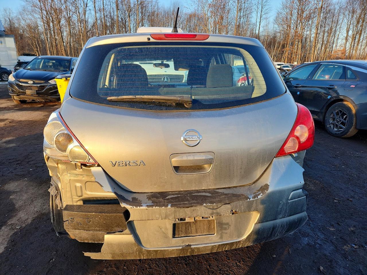 2011 Nissan Versa S - Image 6