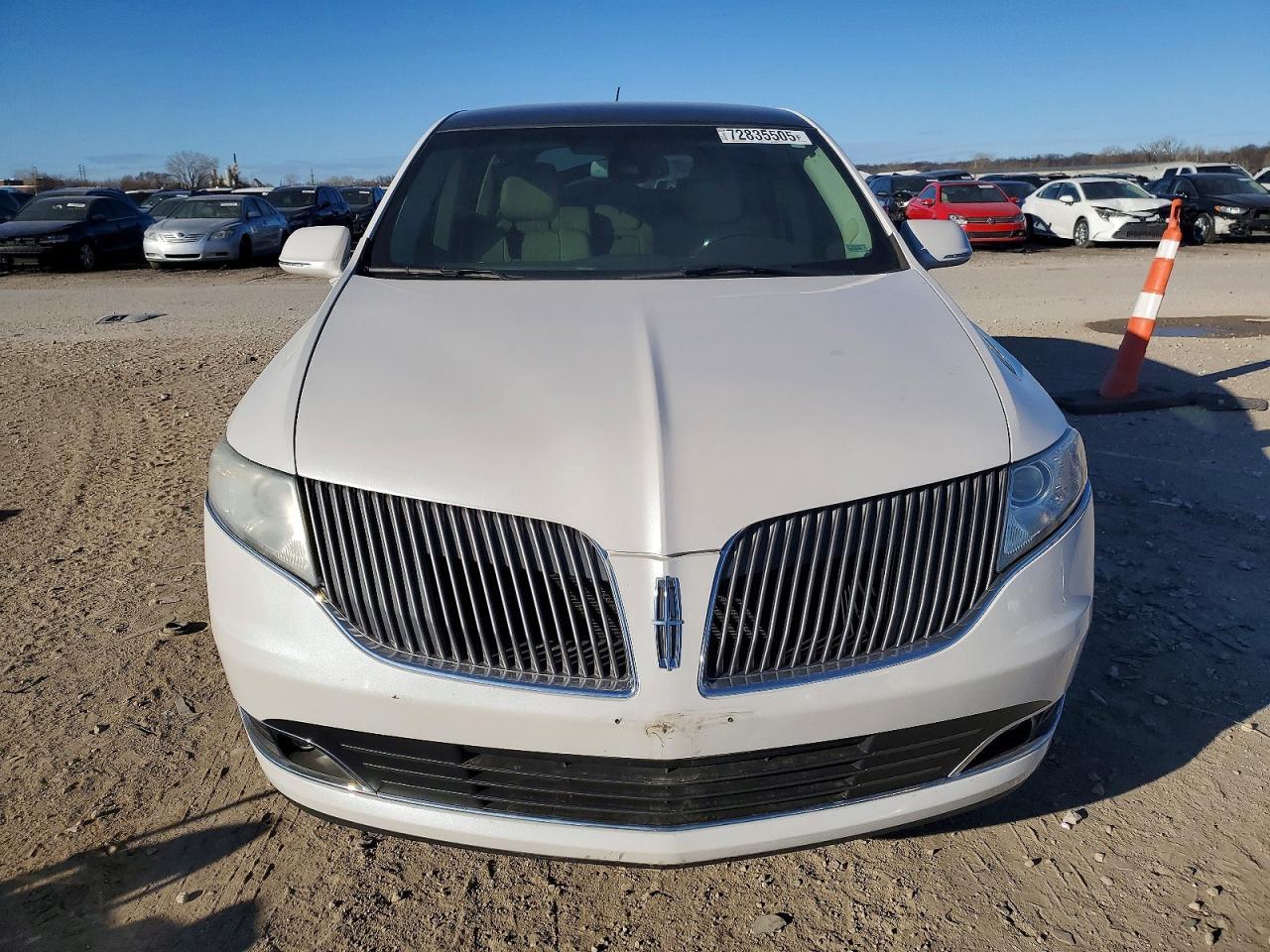 2015 Lincoln Mkt - Image 5