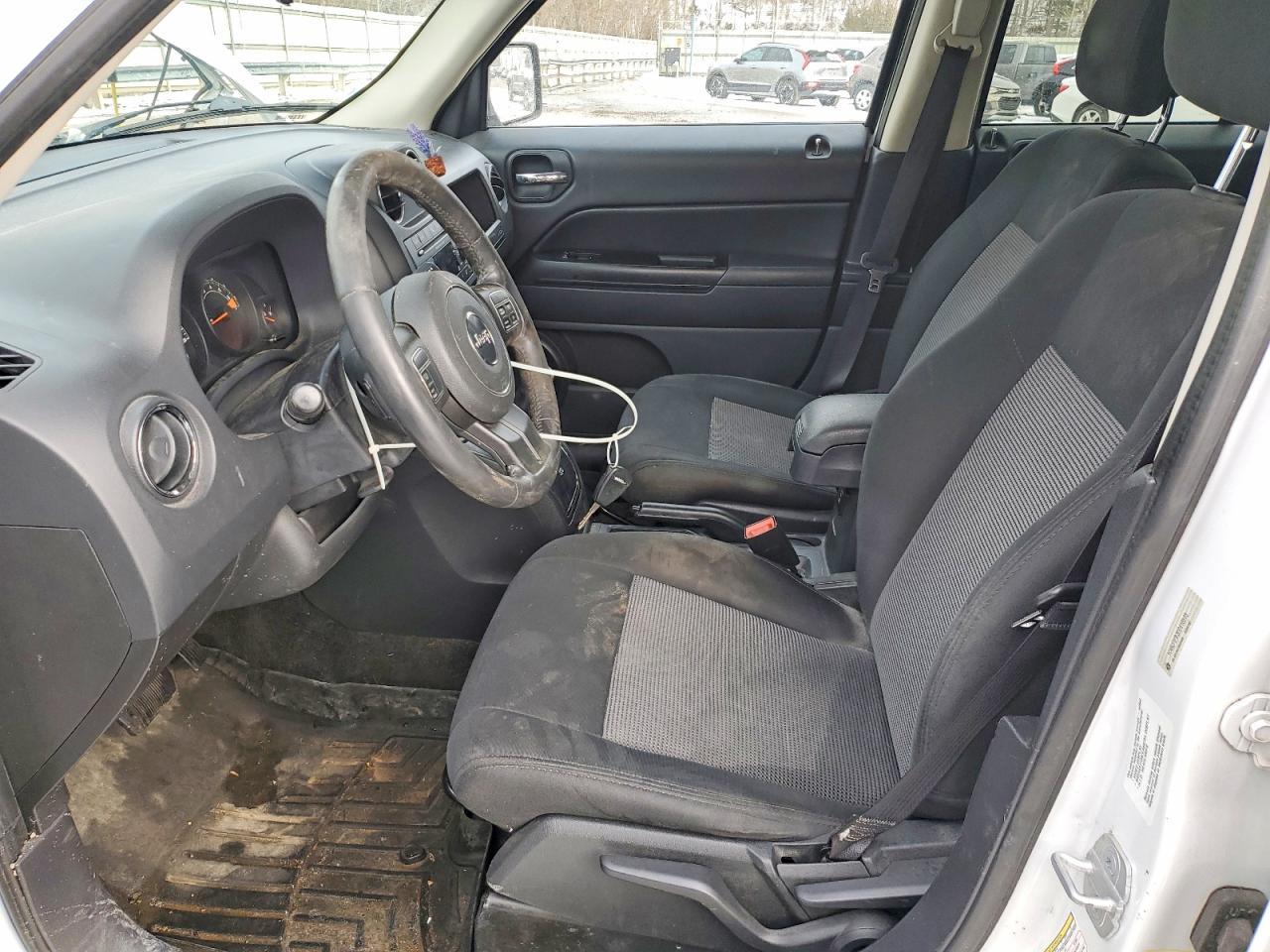 2014 Jeep Patriot Latitude - Фото 7