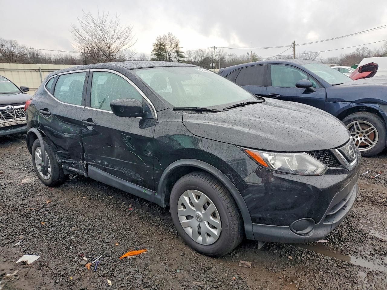 2019 Nissan Rogue Sport S - Image 4