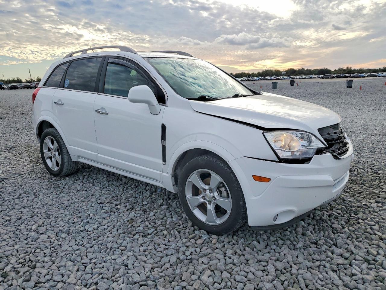 2014 Chevrolet Captiva Ltz - Image 4