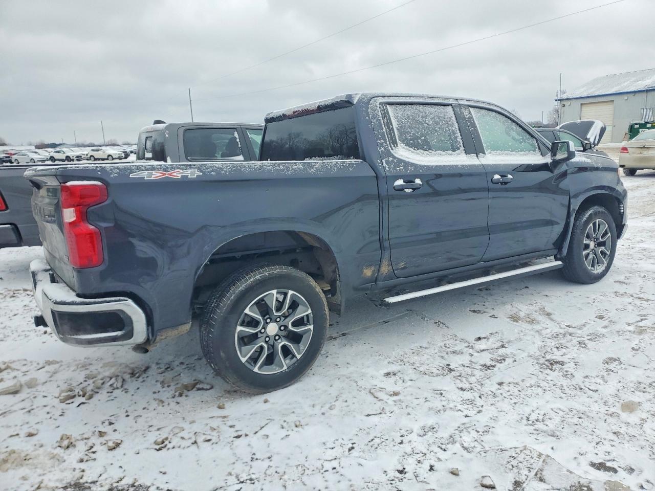 2024 Chevrolet Silverado K1500 Lt-L - Image 3