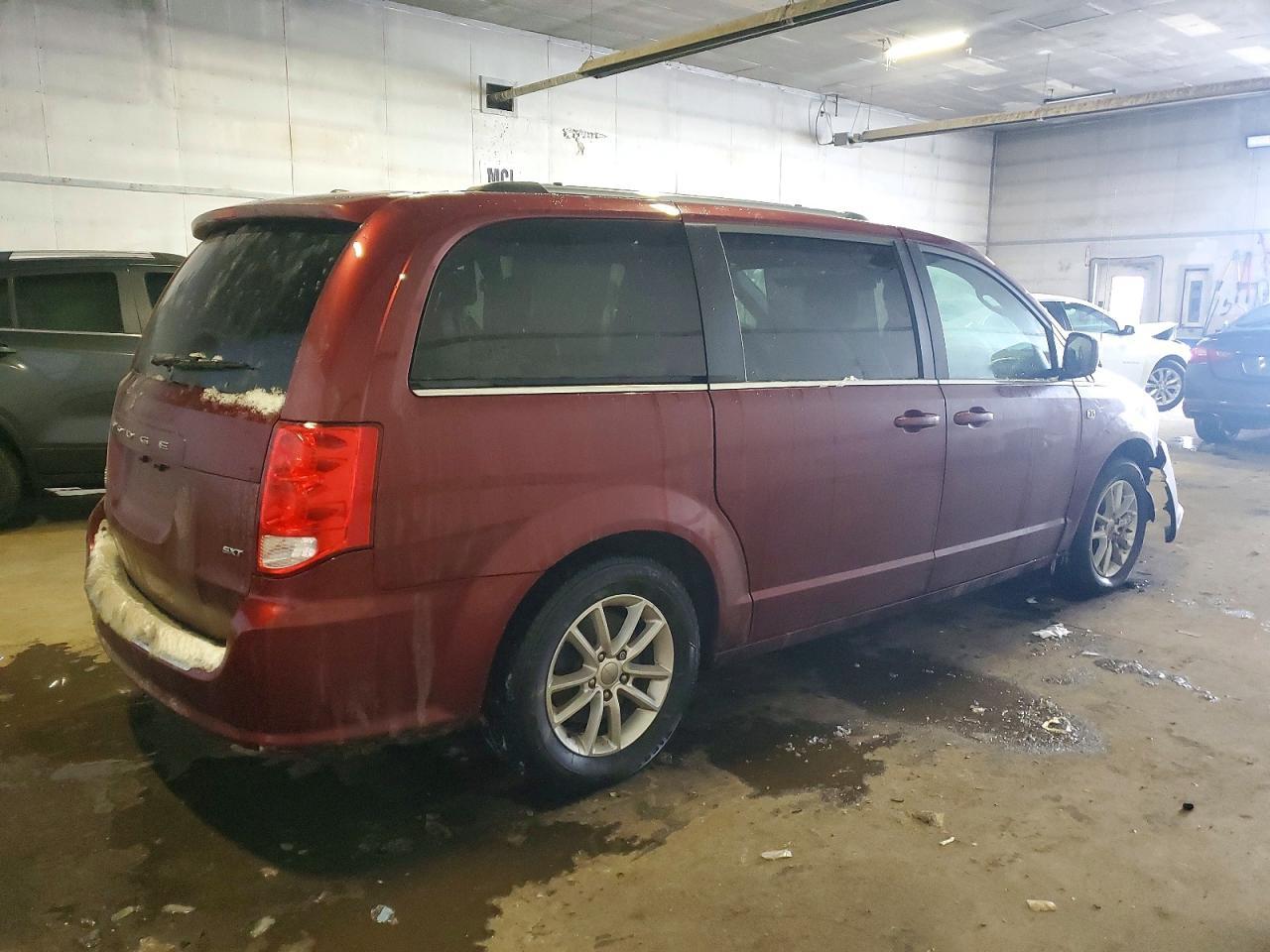 2019 Dodge Grand Caravan Sxt - Фото 3