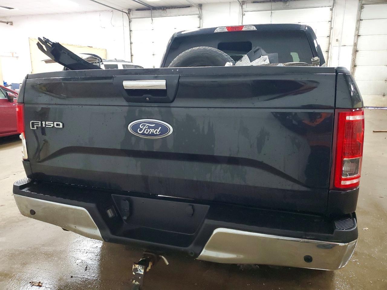 2015 Ford F150 Supercrew - Image 6