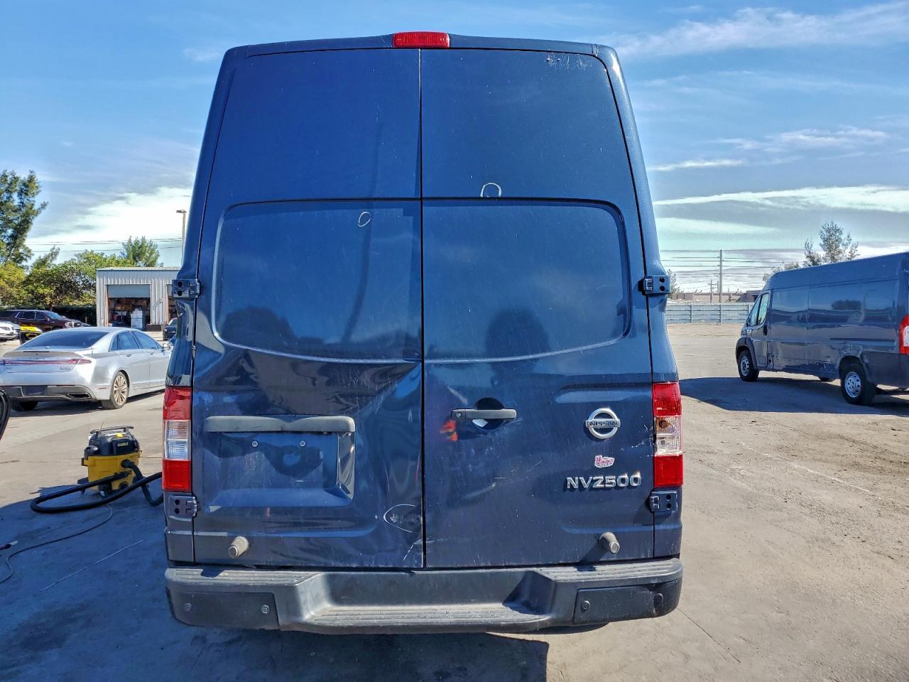 2020 Nissan Nv 2500 S - Image 6