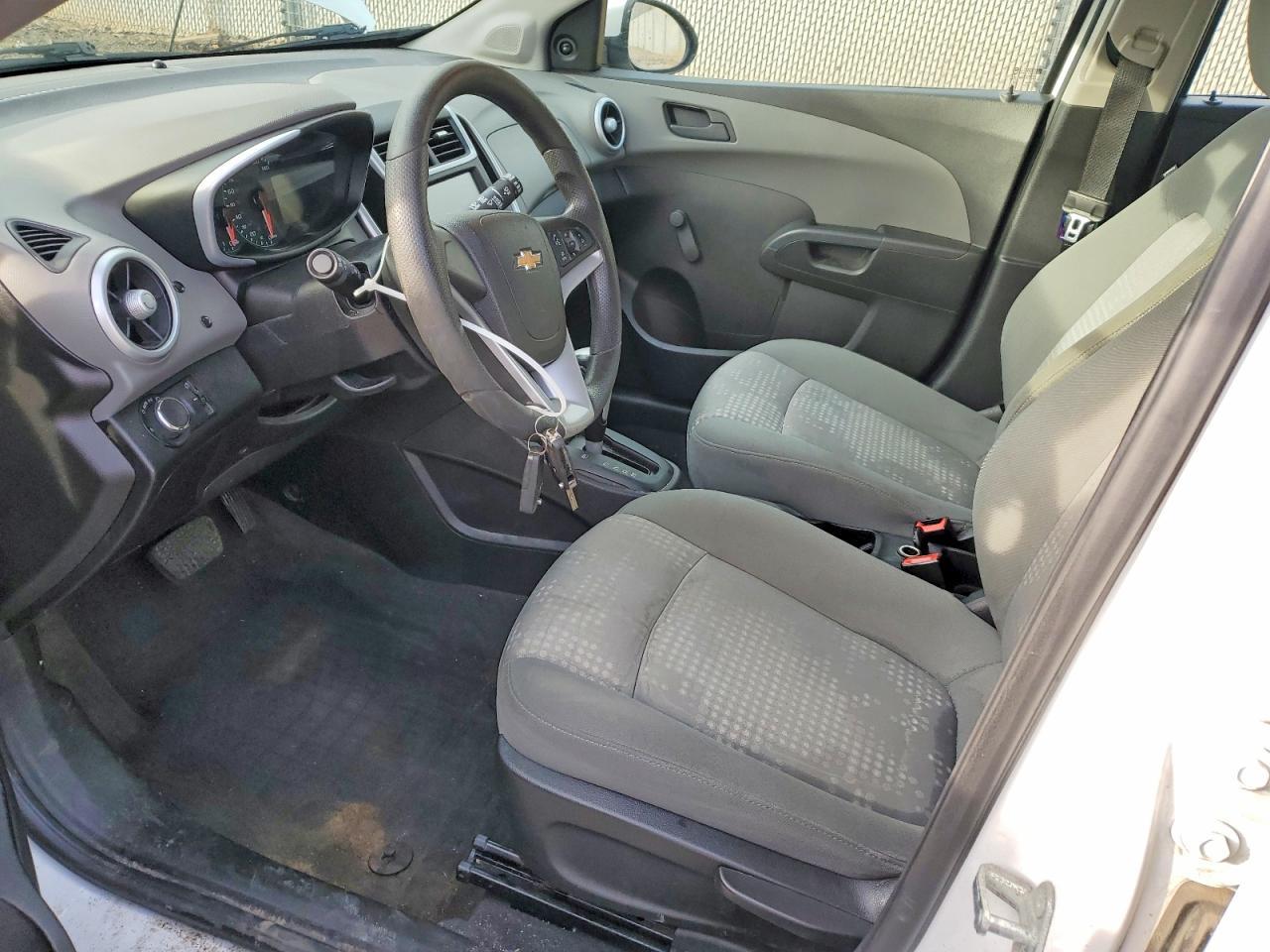 2017 Chev Sonic - Image 7