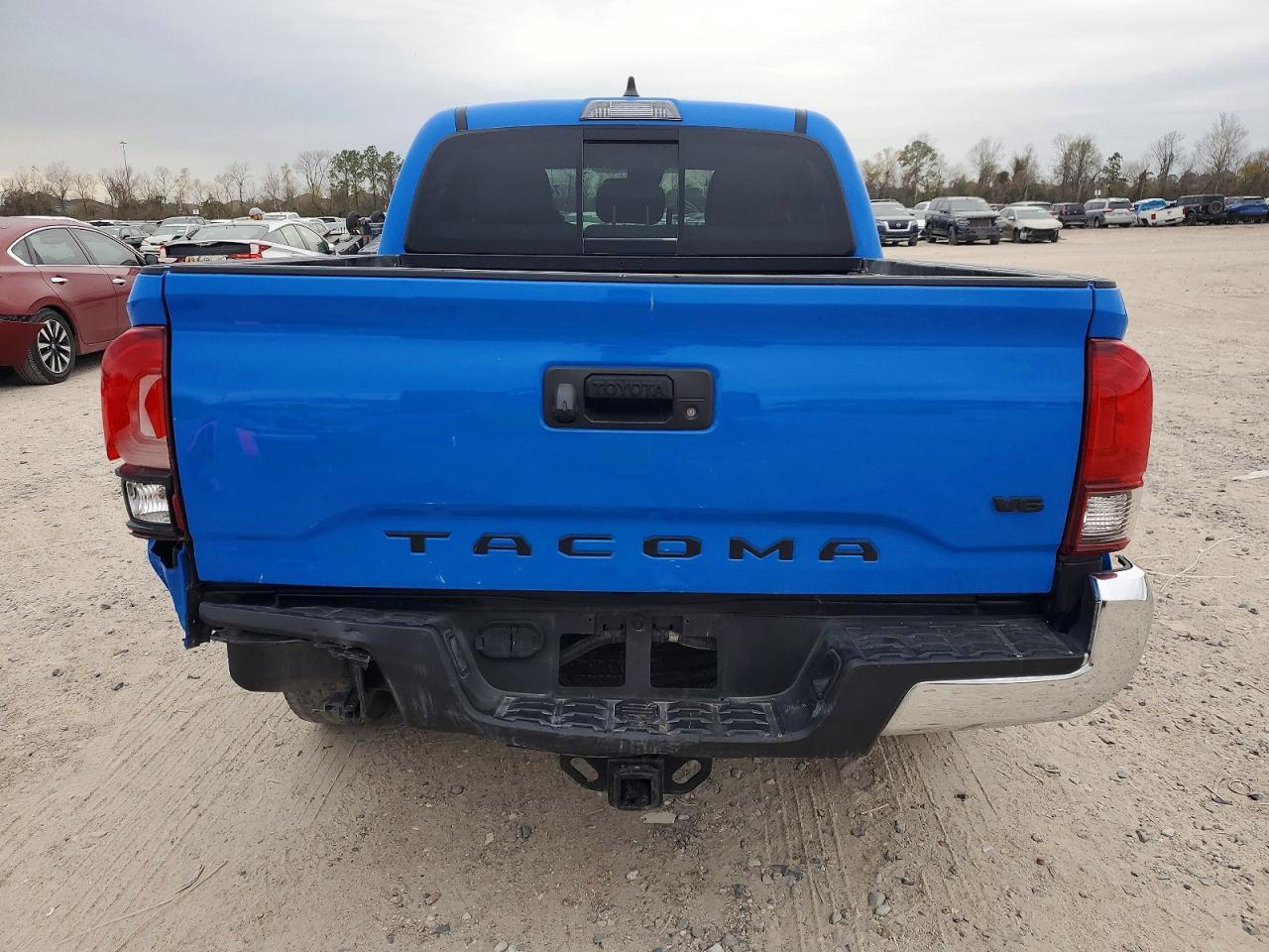 2020 Toyota Tacoma Double Cab - Image 6
