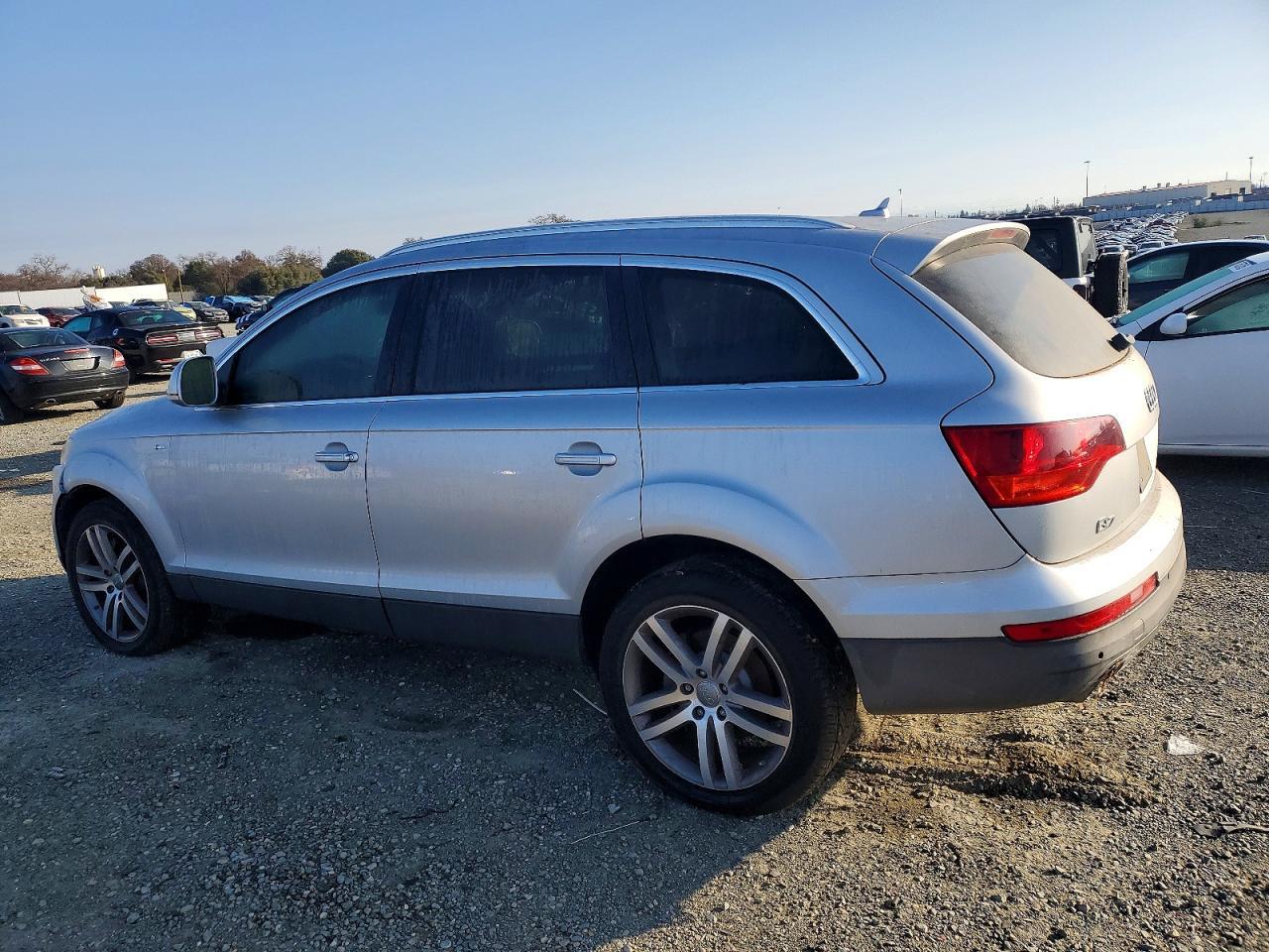 2008 Audi Q7 - Image 2