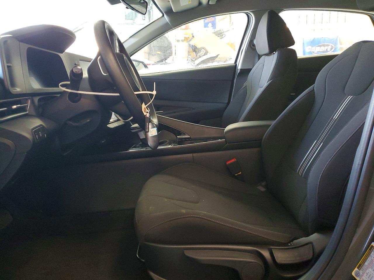 2025 Hyundai Elantra Blue - Image 7