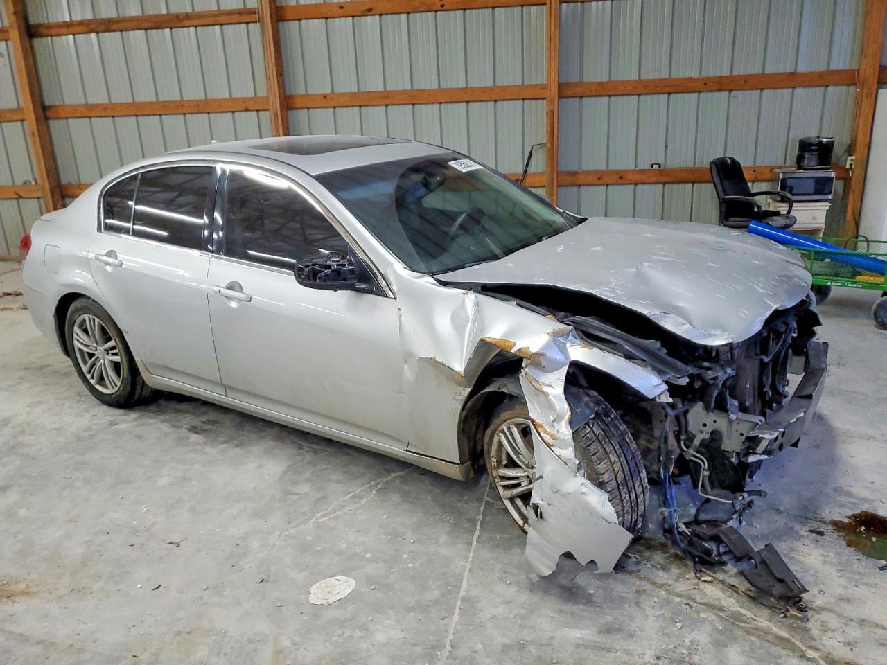 2011 Infiniti G25 - Фото 4